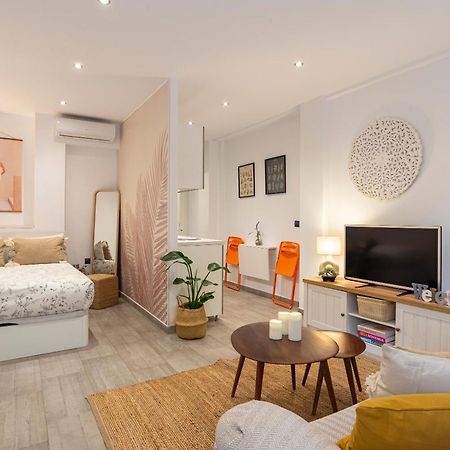 Andres Perez & Quiet Courtyard By Ele Apartments Малага Екстериор снимка